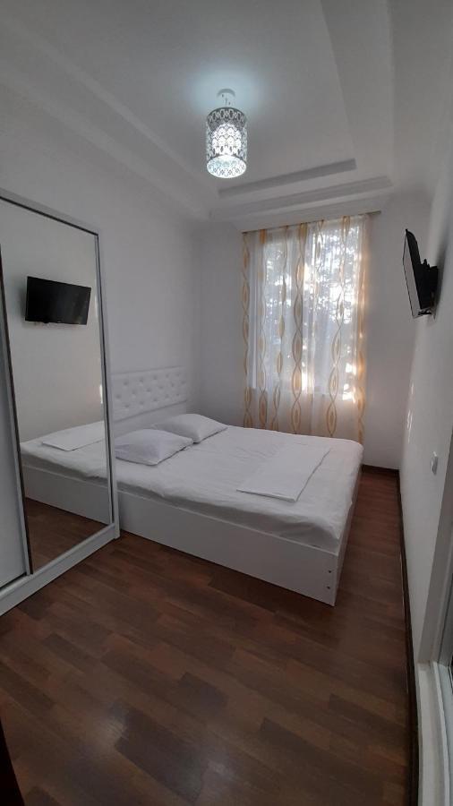 Guest House Gio 코불레티 객실 사진