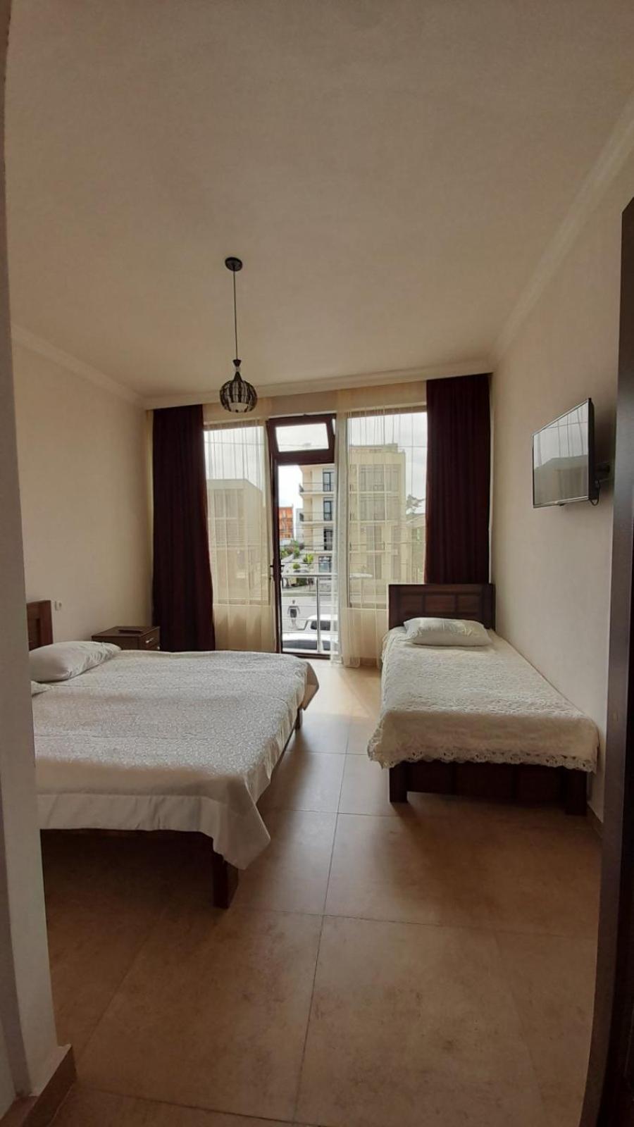 Guest House Gio 코불레티 외부 사진
