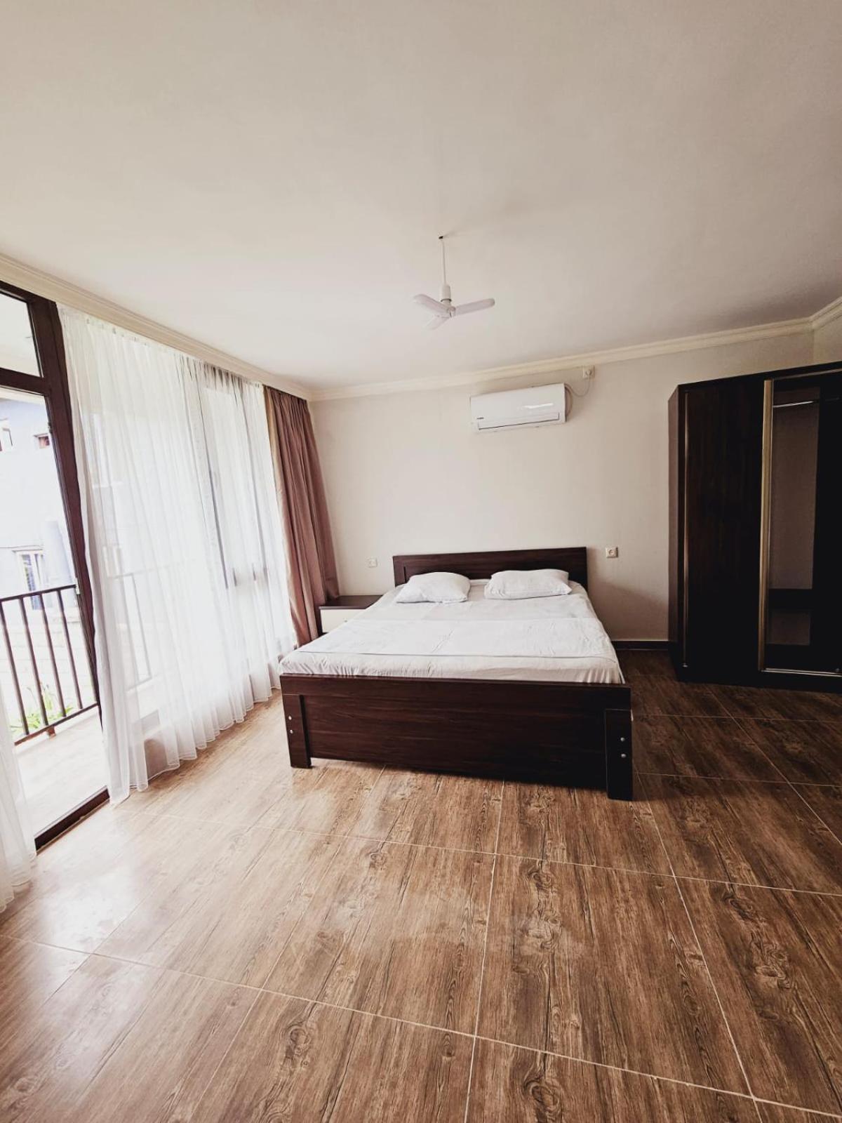 Guest House Gio 코불레티 외부 사진