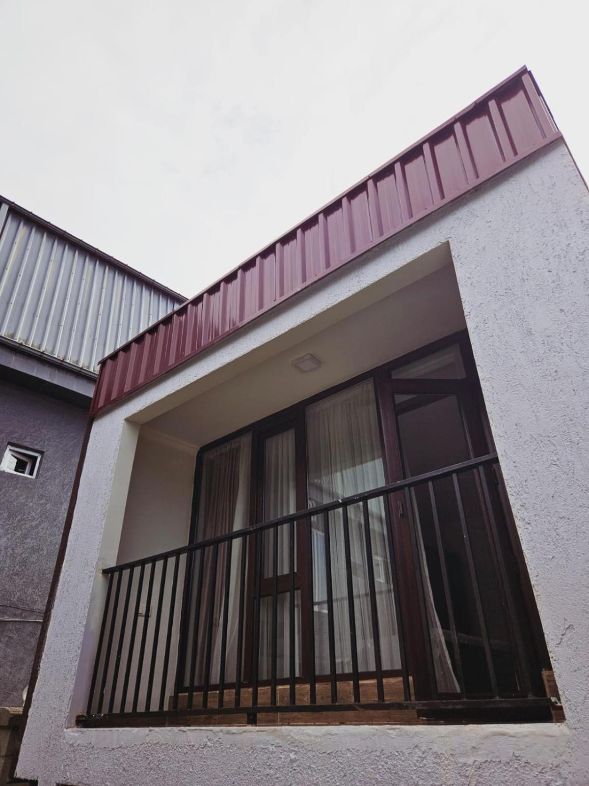 Guest House Gio 코불레티 외부 사진